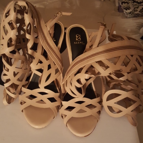 PRICE BREAK! Gladiator knee high boots - Picture 1 of 2